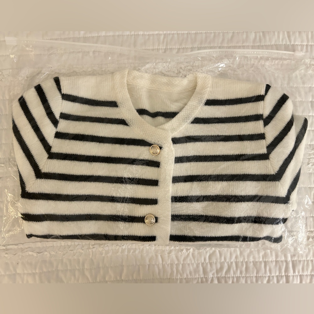Striped Button Front Cardigan - Picture 12 of 12